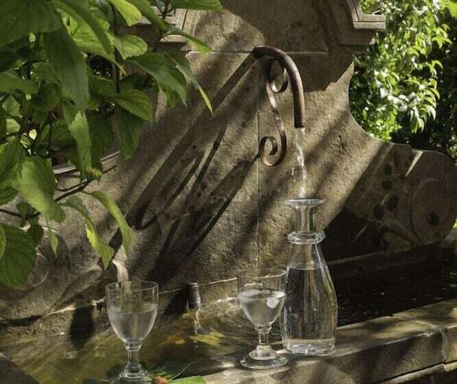 تختخواب و صبحانه Maison N 9