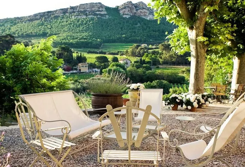 تختخواب و صبحانه Maison N 9