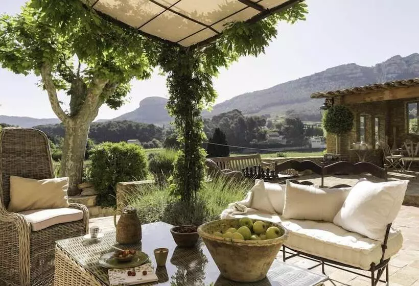 تختخواب و صبحانه Maison N 9