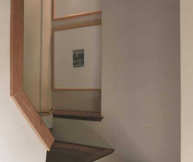 تختخواب و صبحانه Maison N 9