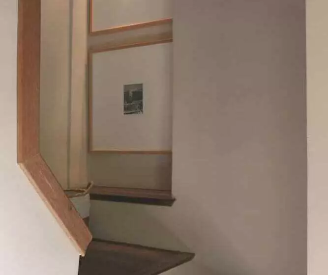 تختخواب و صبحانه Maison N 9