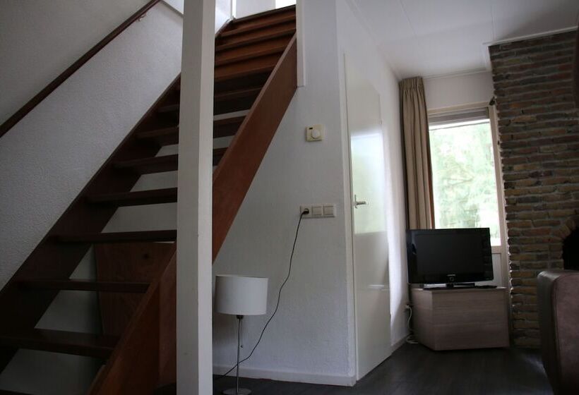 אתר נופש Vakantiepark De Bosrand