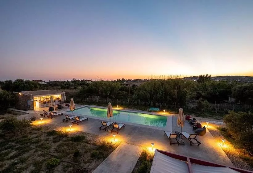 Abeloessa Methonian Hospitality