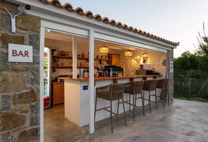 Abeloessa Methonian Hospitality