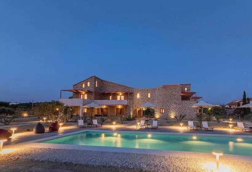 Abeloessa Methonian Hospitality