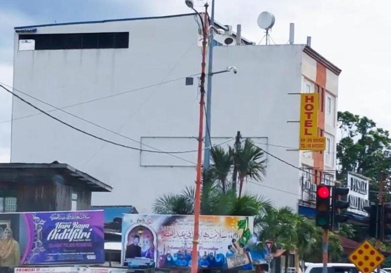 Aj Hotel By Oyo Rooms