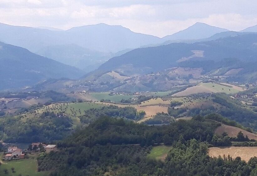 تختخواب و صبحانه Casale Lucia