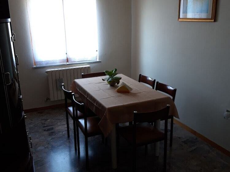 تختخواب و صبحانه Casale Lucia