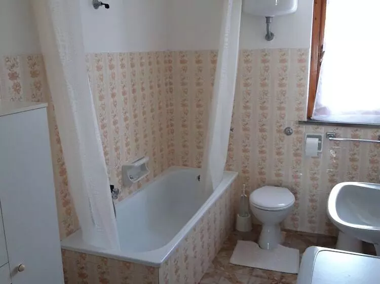 تختخواب و صبحانه Casale Lucia