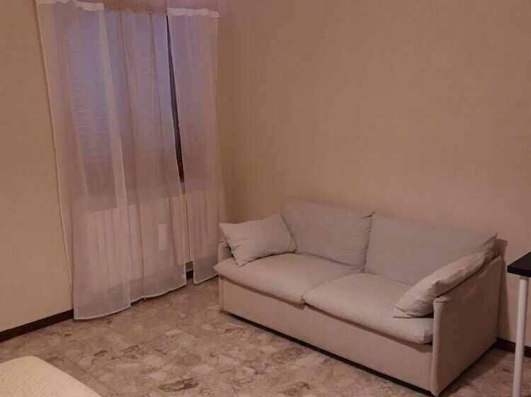 تختخواب و صبحانه Casale Lucia