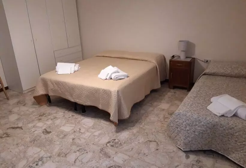 تختخواب و صبحانه Casale Lucia