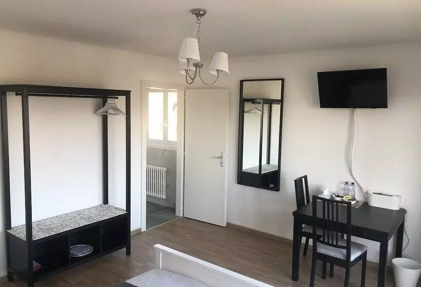 ホテル Au Bonheur Des Iris