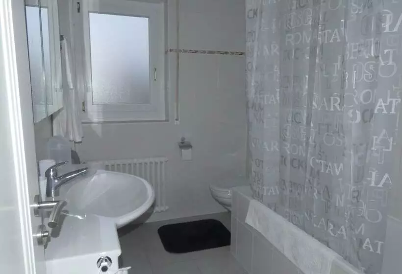 ホテル Au Bonheur Des Iris