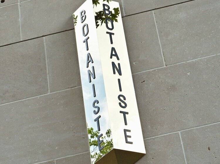 ホテル Botaniste