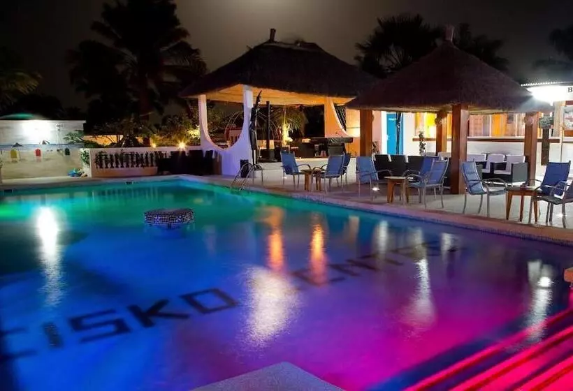 هتل Hôtel Cisko Centre
