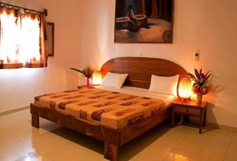 هتل Hôtel Cisko Centre