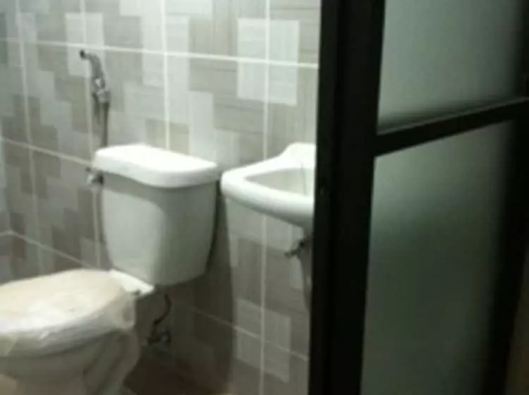 Hotelli Madid's Inn Beach Resort