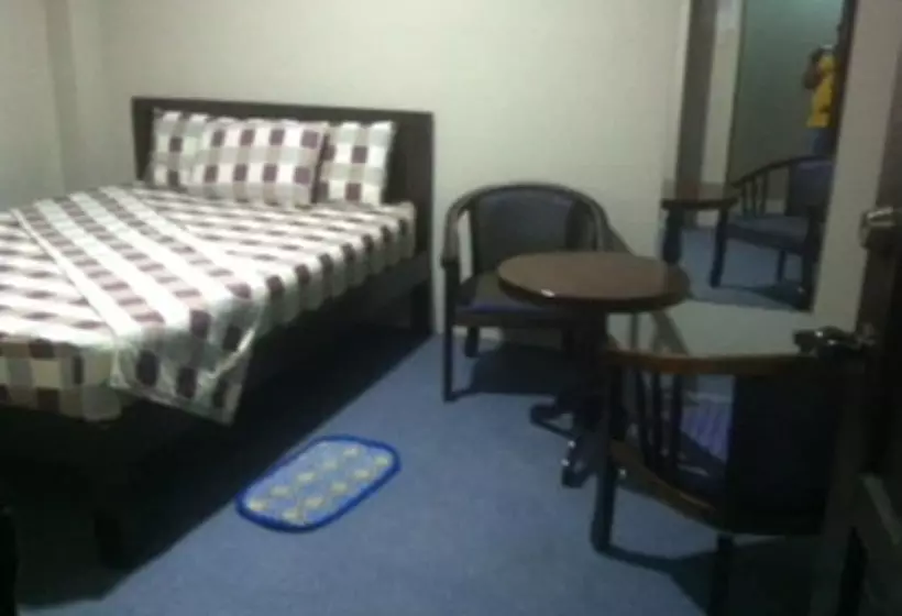 Hotelli Madid's Inn Beach Resort