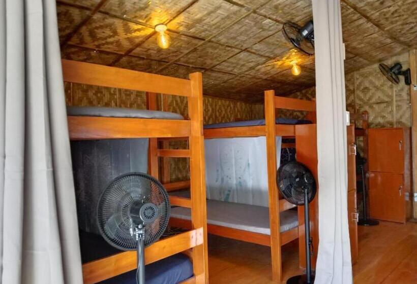 Hotel Nautilus Hostel & Hammocks