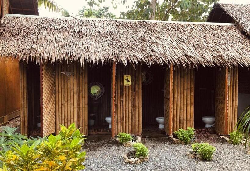 Hotel Nautilus Hostel & Hammocks