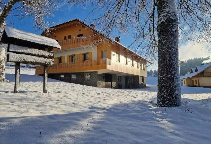 هتل Turistična Kmetija Ramšak