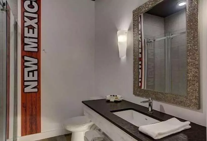 Hotelli Historique Et Manoir Route 66