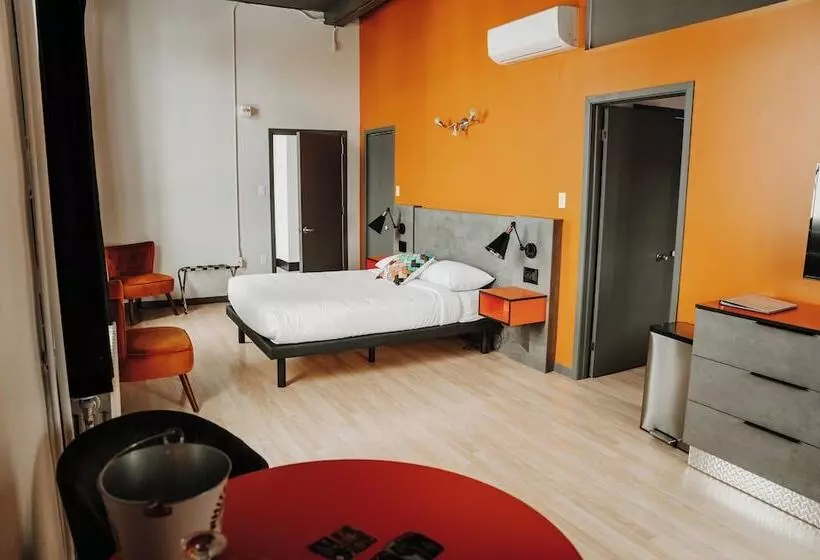 Hotelli Historique Et Manoir Route 66