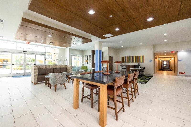 בית מלון כפרי Holiday Inn Express & Suites   San Jose Silicon Valley, An Ihg