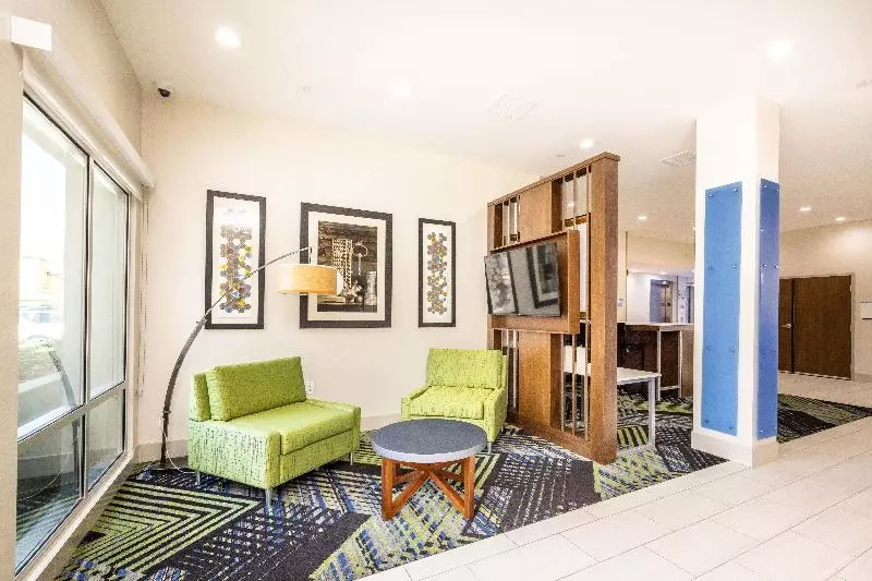 Hotelli Holiday Inn Express & Suites   San Jose Silicon Valley, An Ihg