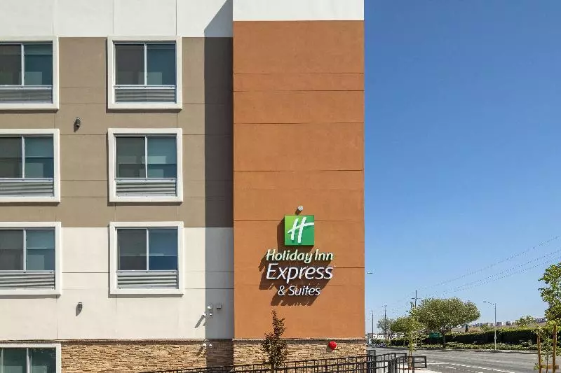 Hotelli Holiday Inn Express & Suites   San Jose Silicon Valley, An Ihg