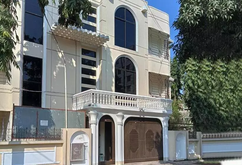 Hotelli Jatra Flagship Rajshahi City Centre