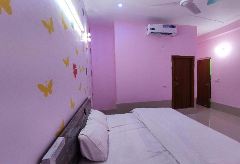 호텔 Oyo 80778  Sajan