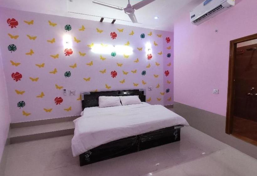 호텔 Oyo 80778  Sajan