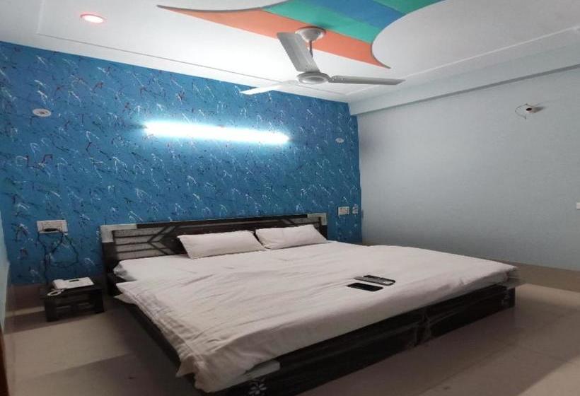 호텔 Oyo 80778  Sajan