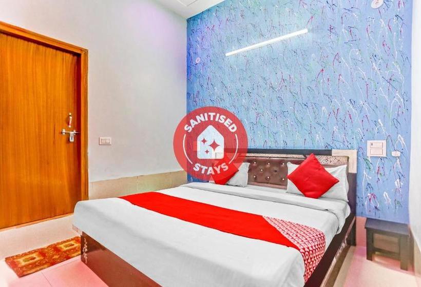 호텔 Oyo 80778  Sajan