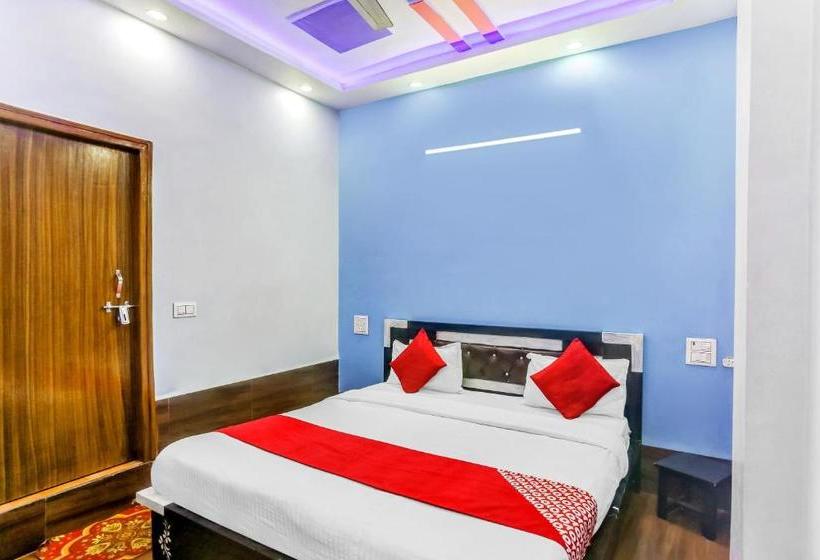 호텔 Oyo 80778  Sajan