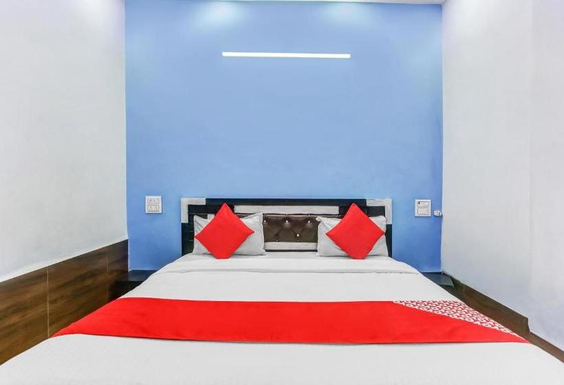 호텔 Oyo 80778  Sajan