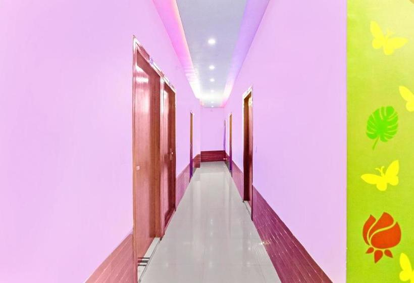 호텔 Oyo 80778  Sajan