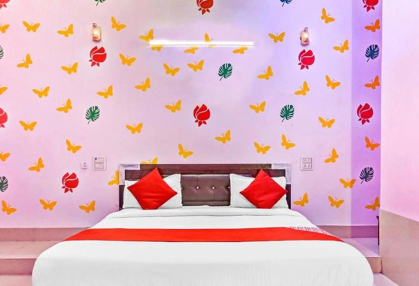 호텔 Oyo 80778  Sajan