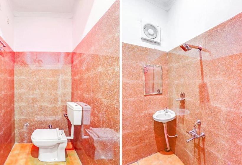 호텔 Oyo 80778  Sajan