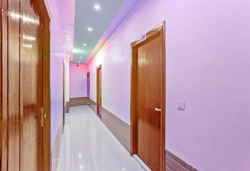 호텔 Oyo 80778  Sajan