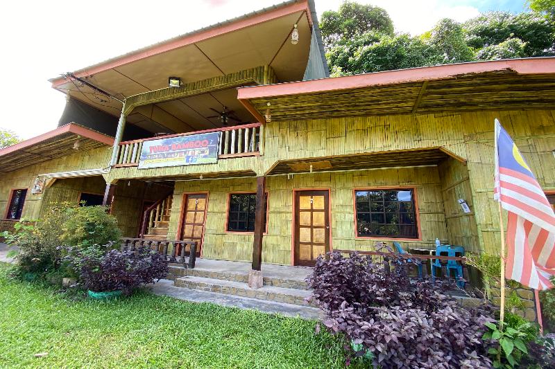 בית מלון כפרי Oyo 90286 Yuna Bamboo Rest & Stay