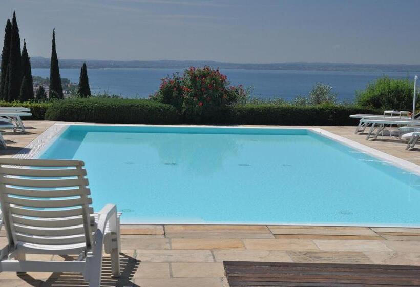 בית מלון כפרי Valbella