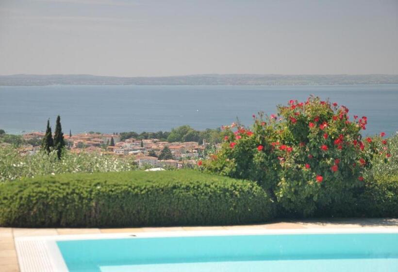 בית מלון כפרי Valbella