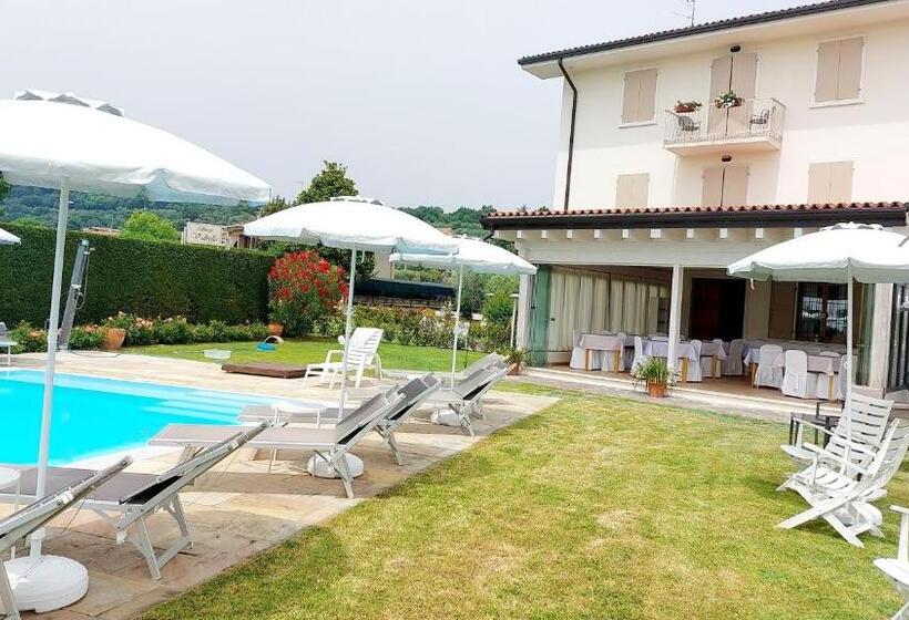 בית מלון כפרי Valbella