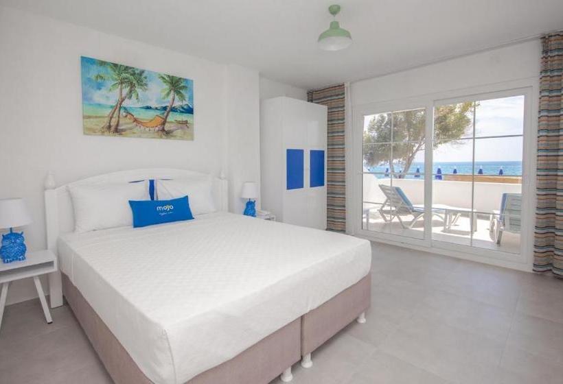Mojo Otel Beach