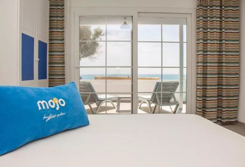 Mojo Otel Beach