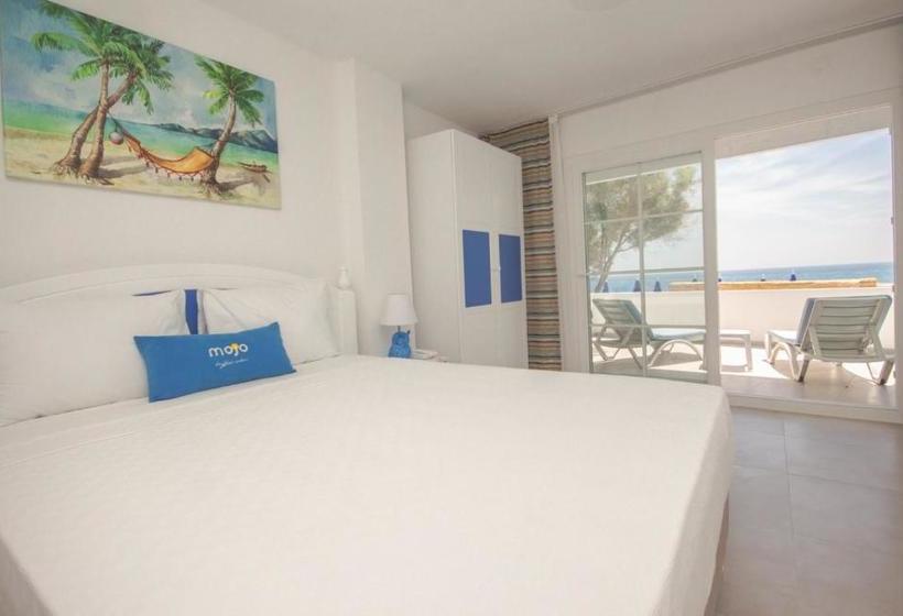 Mojo Otel Beach