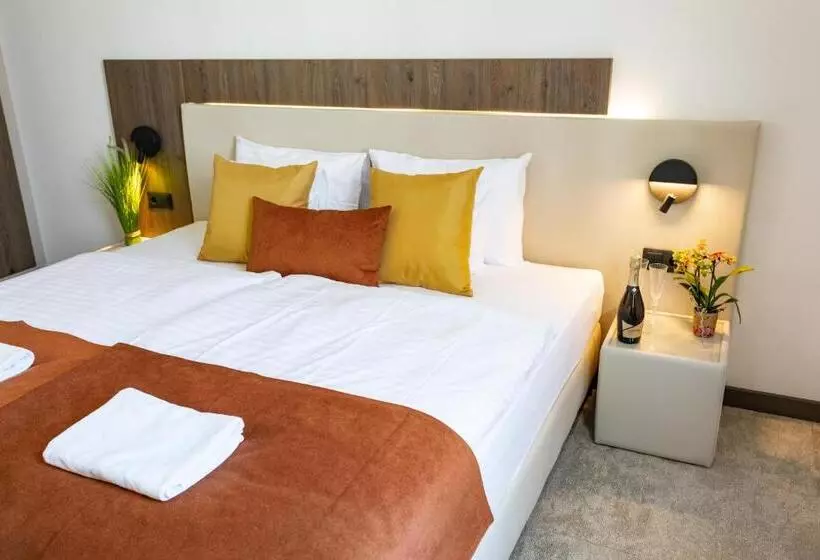 ベッドアンドブレックファースト Laguna Panzió