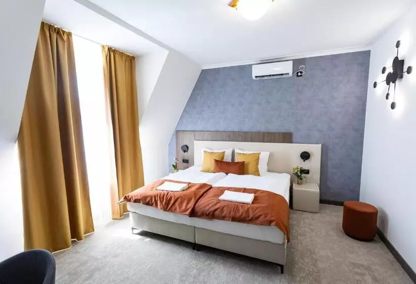 ベッドアンドブレックファースト Laguna Panzió